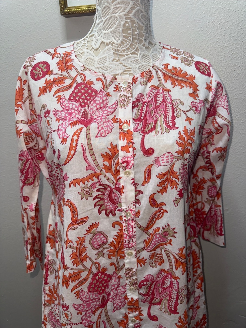 Roller Rabbit White Maxi Dress with Pink & Orange Floral Print - Picture 2 of 7